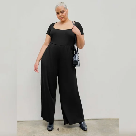 Cider | Scoop Neckline Short Sleeve Wide Leg Jumpsuit - Picture 2 of 7